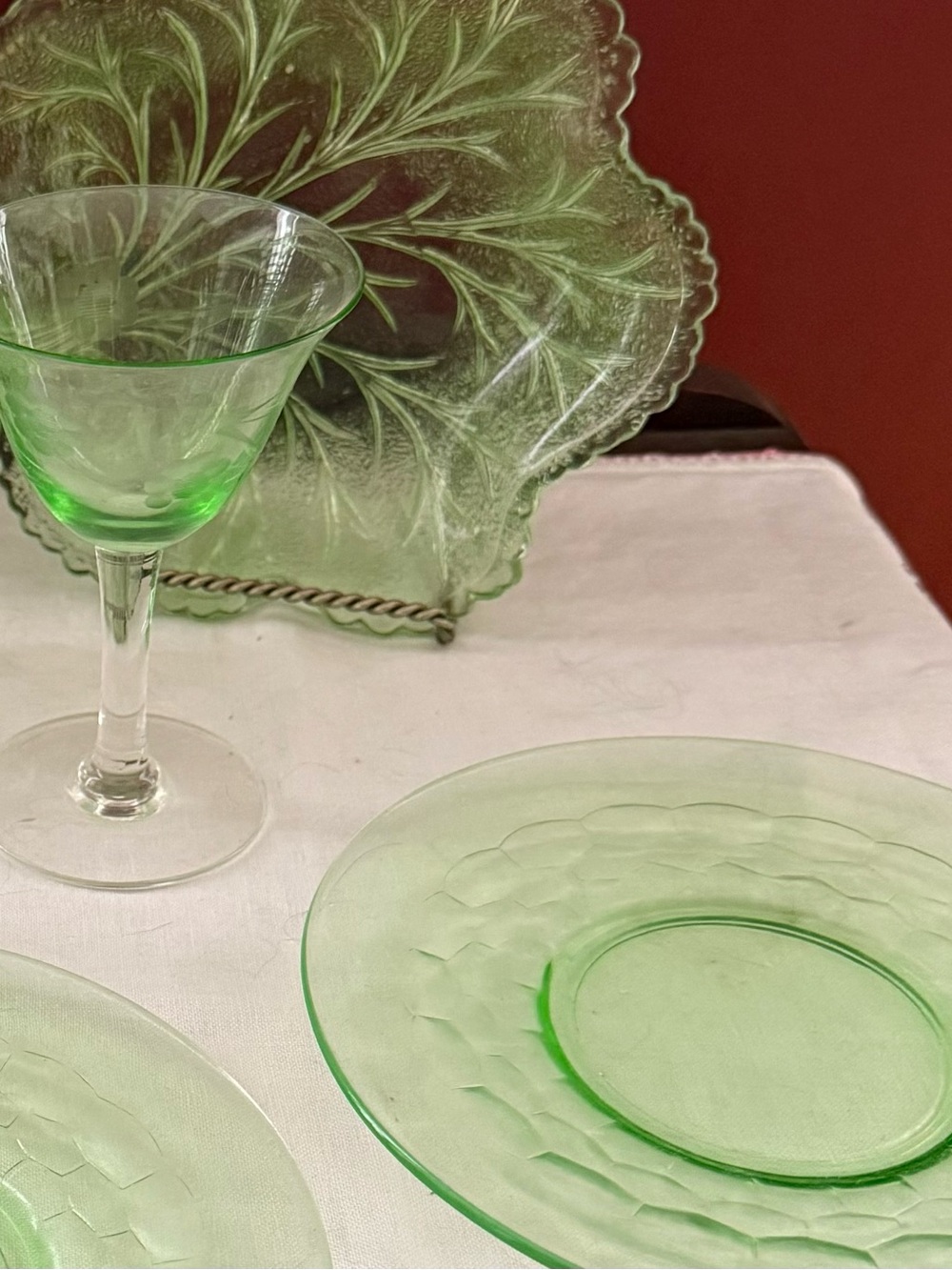 Uranium glass Decorative Leaf Glass Dish 3 side plates